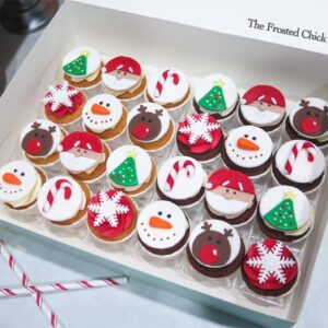 Christmas Mini Cupcakes (Per Dozen; 12pcs)